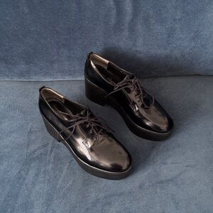 Robert Clergerie  Black‎ Patent gloss Leather lace-ups. platform. Size 38D